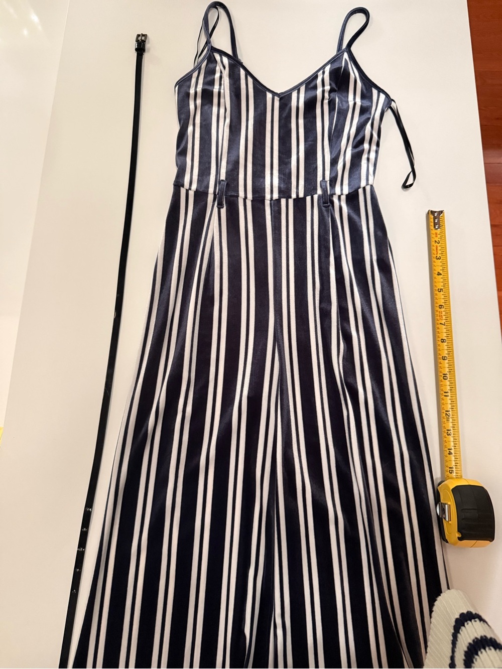 Forever 21 Navy & White Vertical Stripe Wide-Leg Jumpsuit Sz Small - Picture 11 of 14